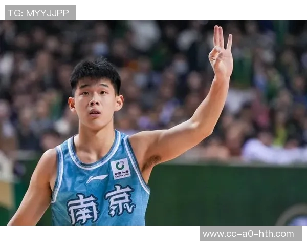 俄勒冈主帅对林葳表现出真诚喜爱与耐心进步显著引媒体关注 俄勒冈主帅对林葳表现出真诚喜爱与耐心进步显著引媒体关注